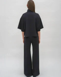 BOXY TURTLENECK TOP