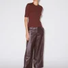 CONTRAST STITCH T-SHIRT