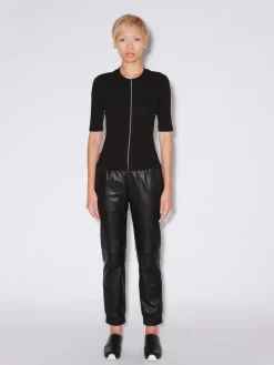CONTRAST STITCH T-SHIRT