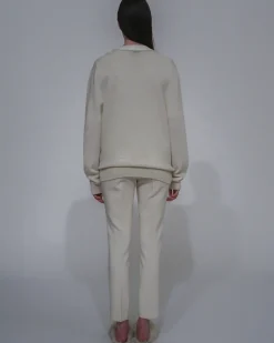 DEEP V-NECK PULLOVER