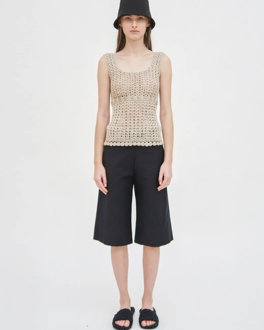 HAND CROCHET SQUARE NECK TANK