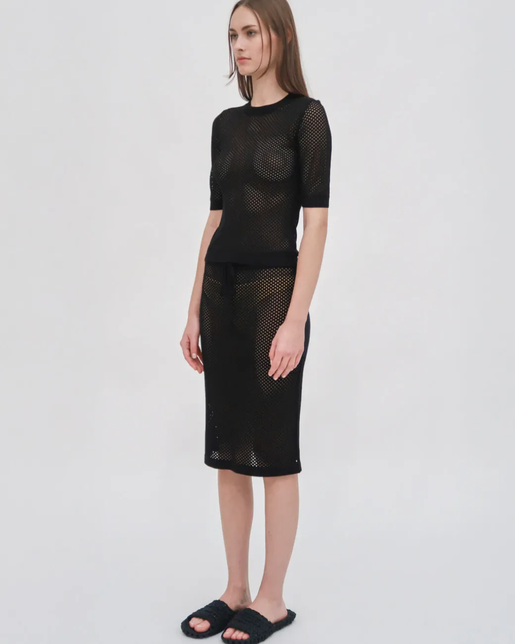 MESH CROPPED SLEEVE SWEATER