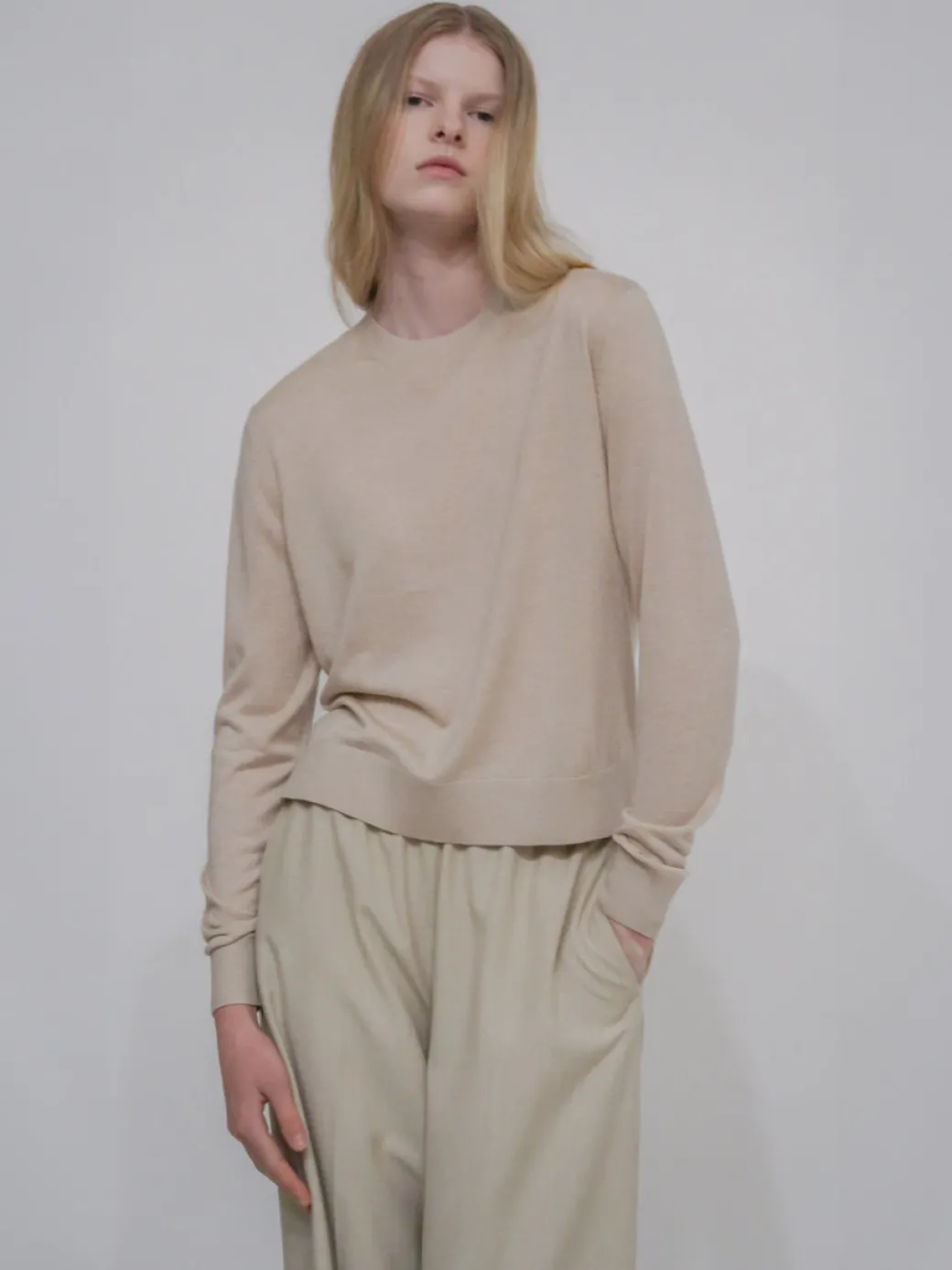 RELAXED CREWNECK SWEATER