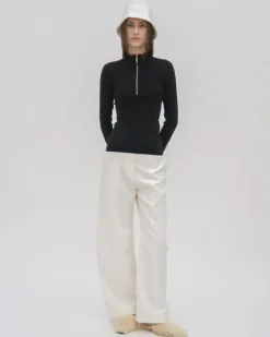 RIBBED ZIP UP TURTLENECK SWEATER