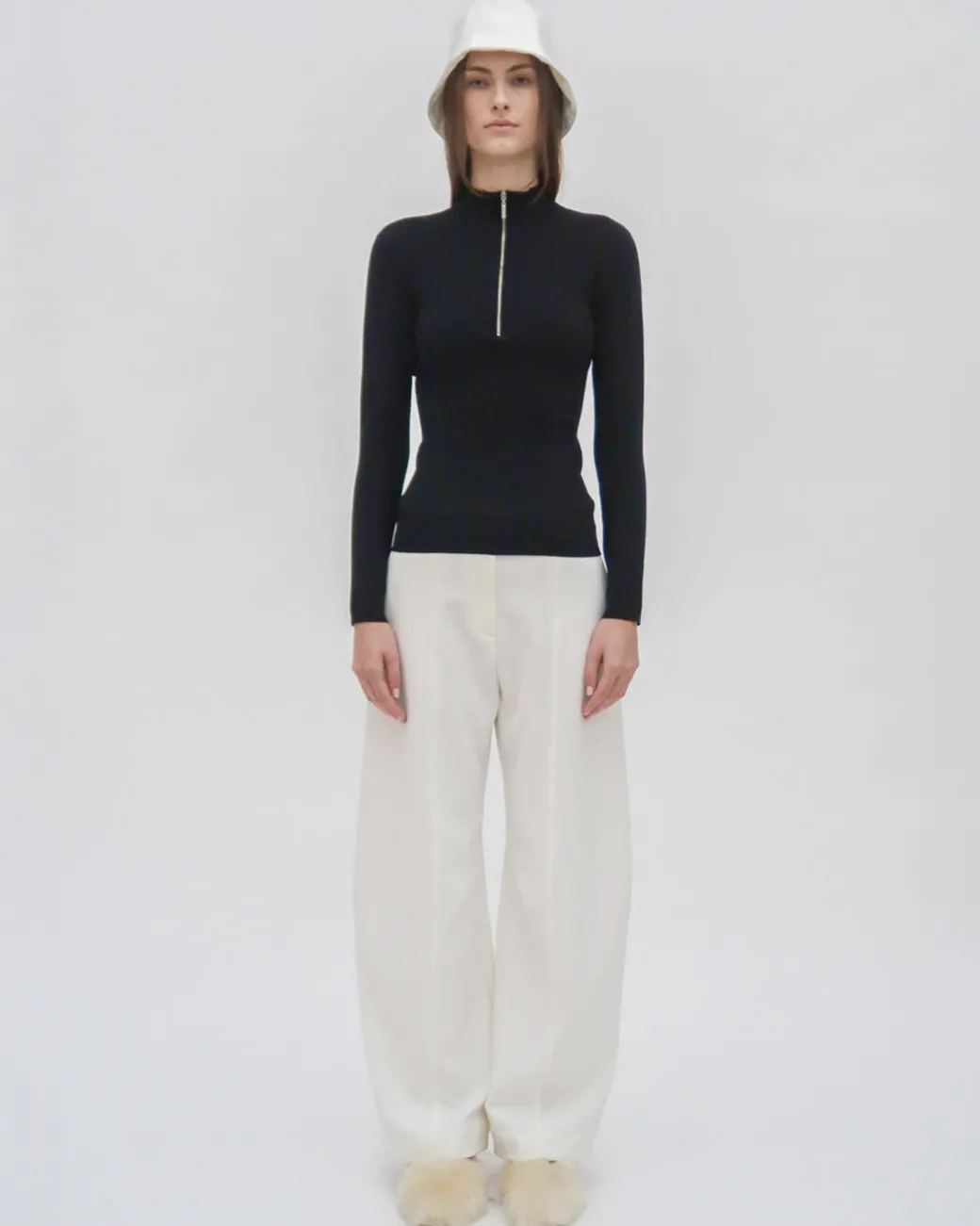 RIBBED ZIP UP TURTLENECK SWEATER