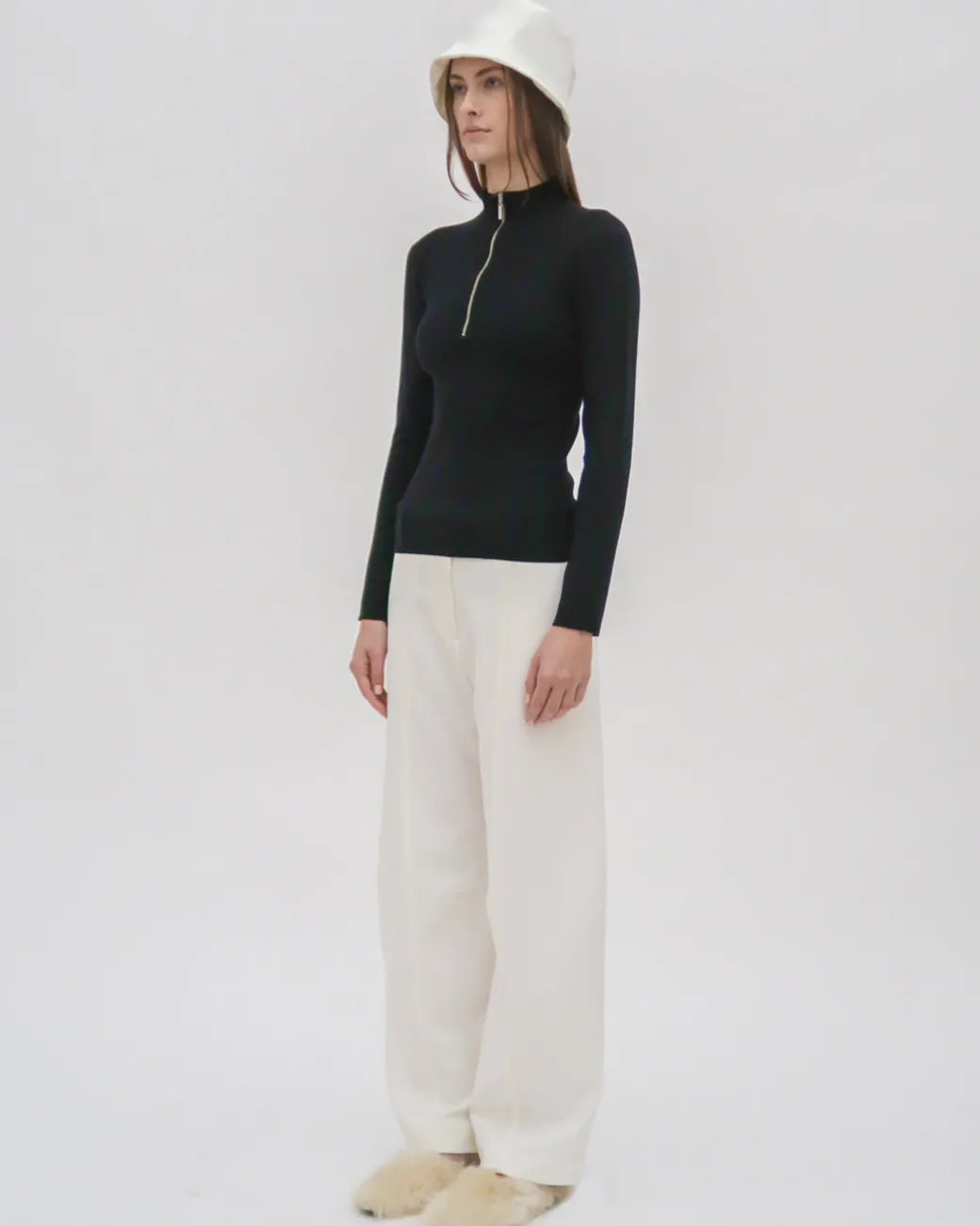 RIBBED ZIP UP TURTLENECK SWEATER