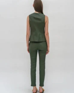 SLEEVELESS BUTTON FRONT TOP - STRETCH PLONGE