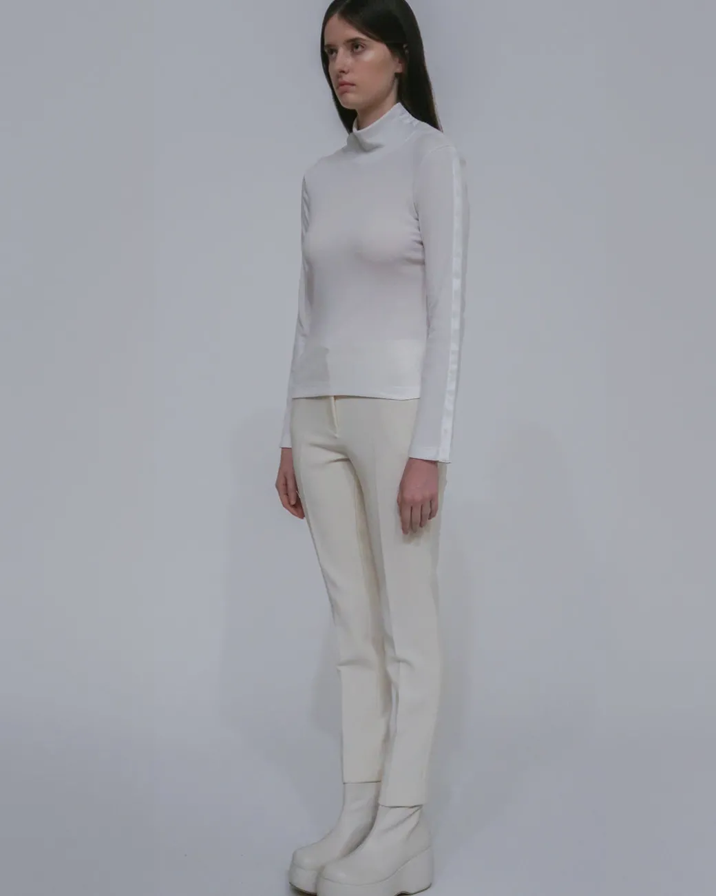 SNAP TURTLENECK TOP