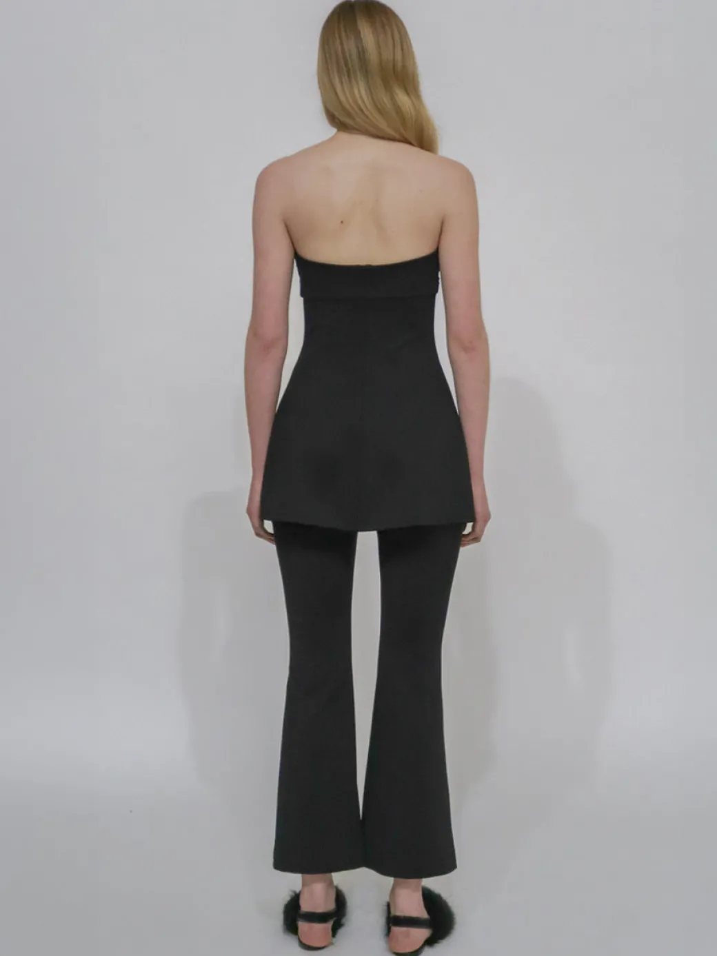 TWIST STRAPLESS TOP